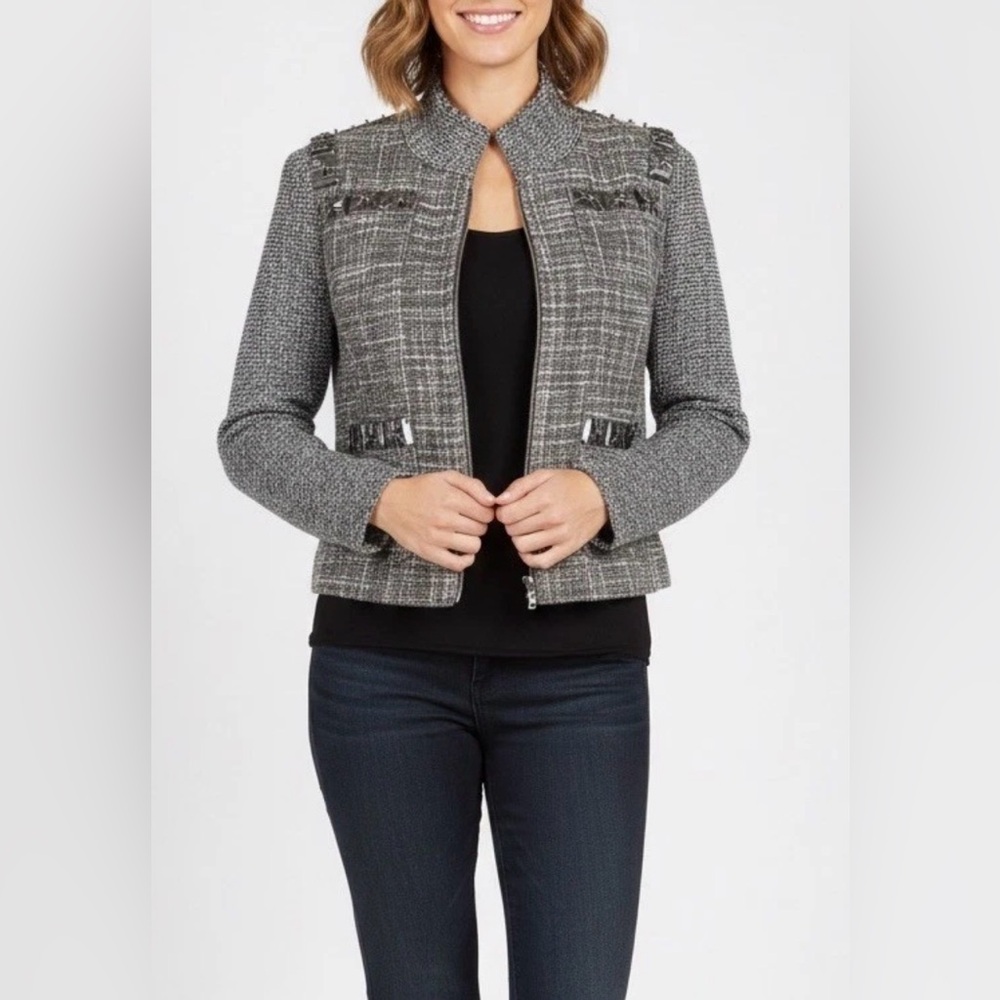 ST. JOHN SOCA Jacket Tweed Wool Blend Knit  Studs Design Zip 4 Pockets Sz S Gray